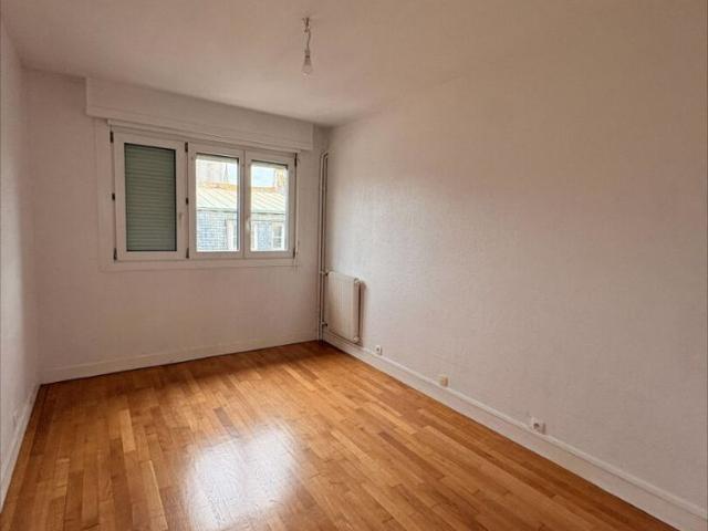 Location Appartement 4 pièces 76m²