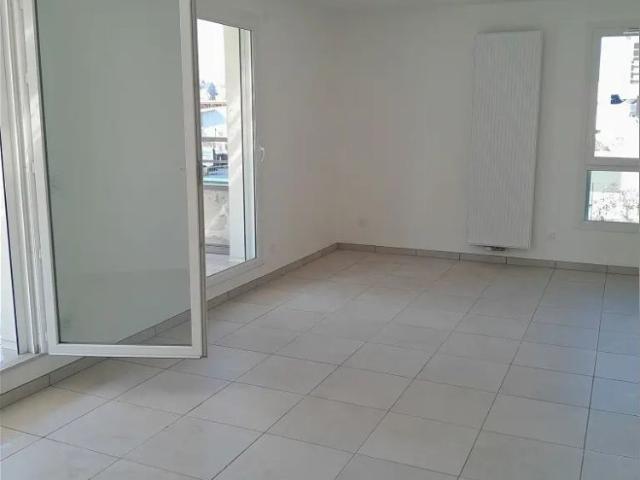 Location appartement 4 pièces 76m² à Meythet 74960