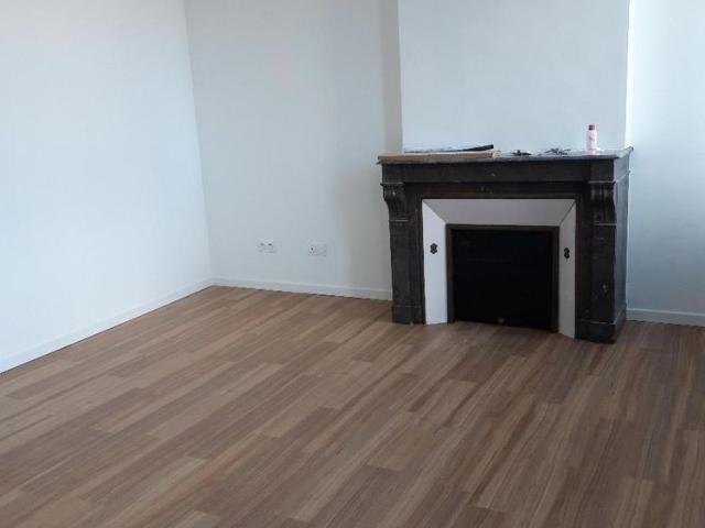 Location Appartement 4 pièces 76m² BORDEAUX 33800