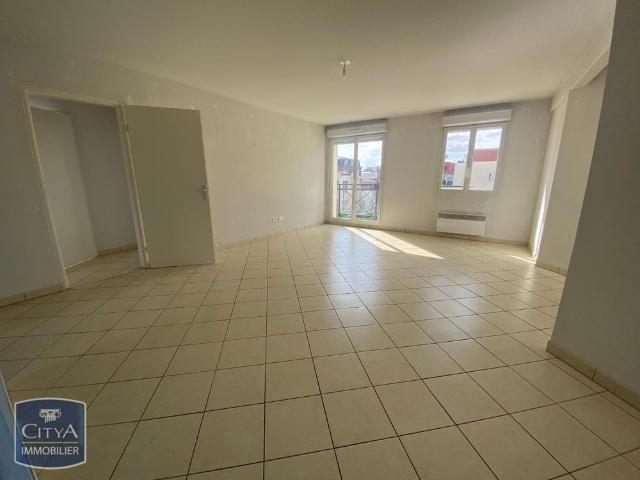 Location Appartement 4 pièces 76m² MAUBEUGE 59600