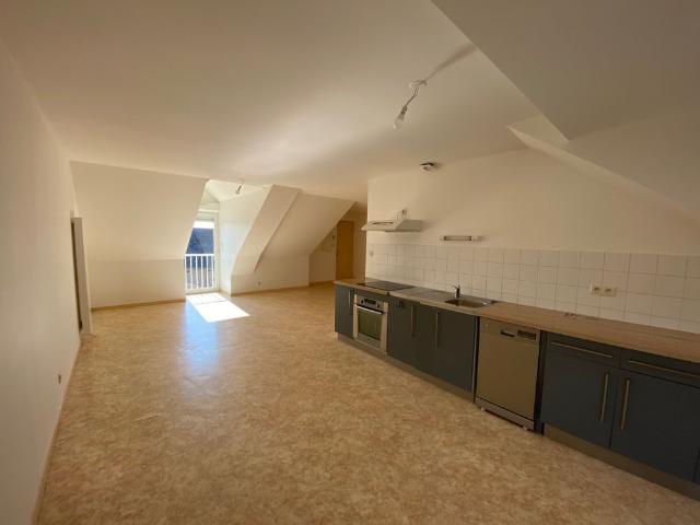 Location Appartement 4 pièces 76m² ST AUBIN DES CHATEAUX 44110