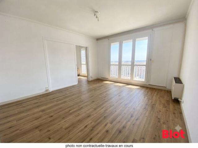 Location Appartement 4 pièces 76m² RENNES 35000