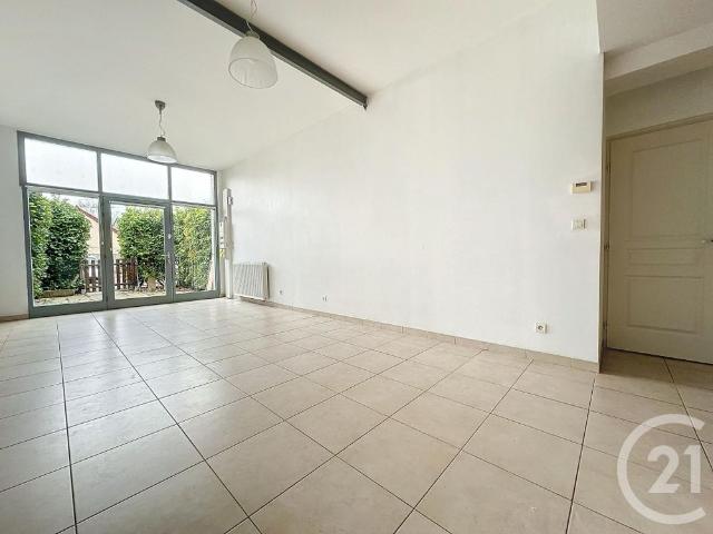 Location Appartement 4 pièces 76m² TROYES 10000