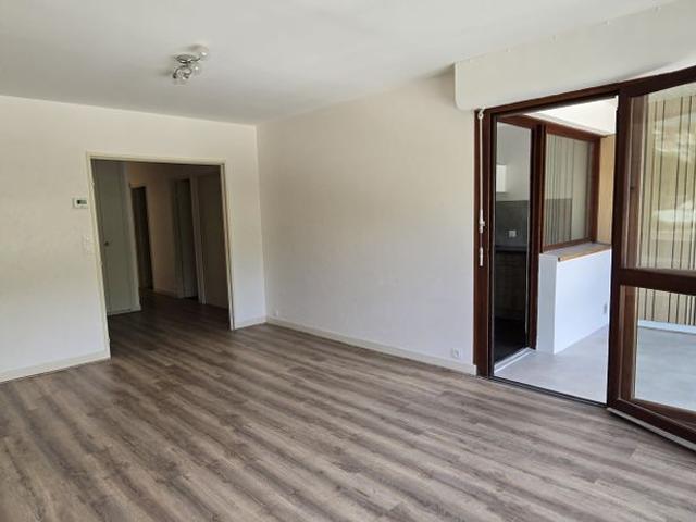 Location Appartement 4 pièces 76m² TULLE 19000