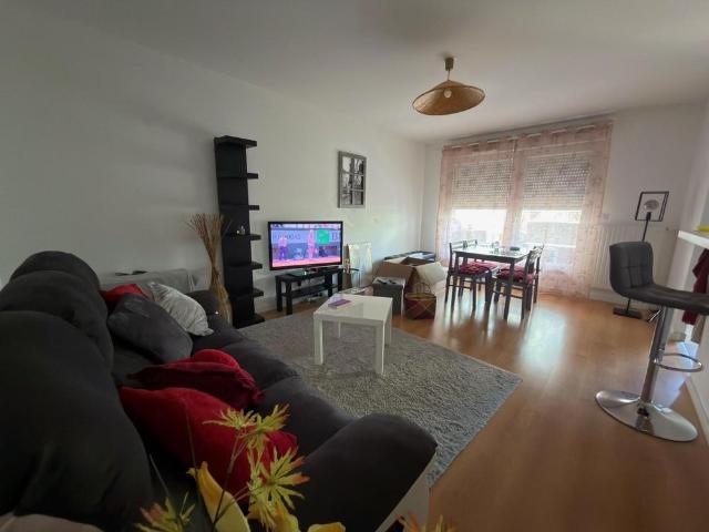 Location appartement 4 pièces 78.77 m2 à Tours