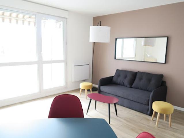 Location Appartement 4 pièces 78 m2 Villeurbanne