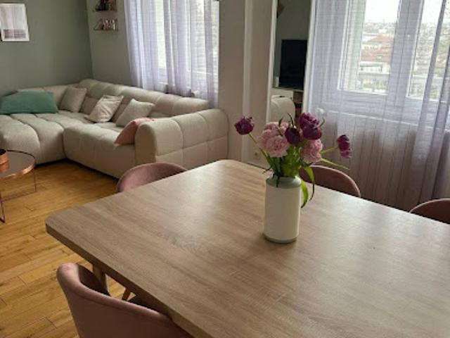Location Appartement 4 pièces 78 m2 Nanterre