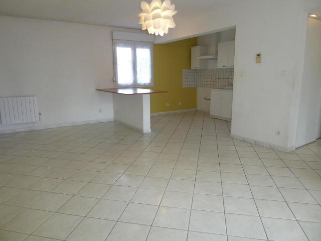 Location Appartement 4 pièces 78m² AUBENAS 07200