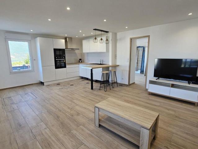 Location Appartement 4 pièces 78m² NICE 06200