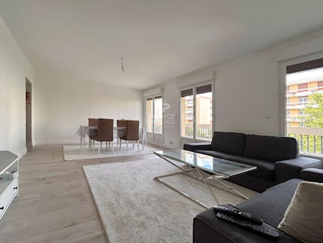 Location Appartement 4 pièces 79.97 m2 Poissy