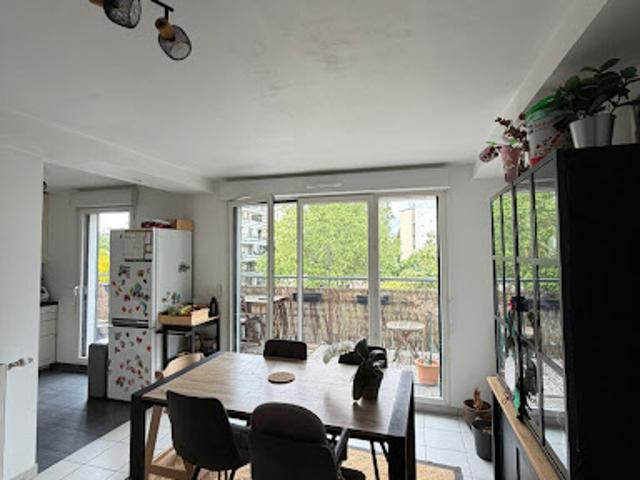 Location Appartement 4 pièces 79.32 m2 Cachan