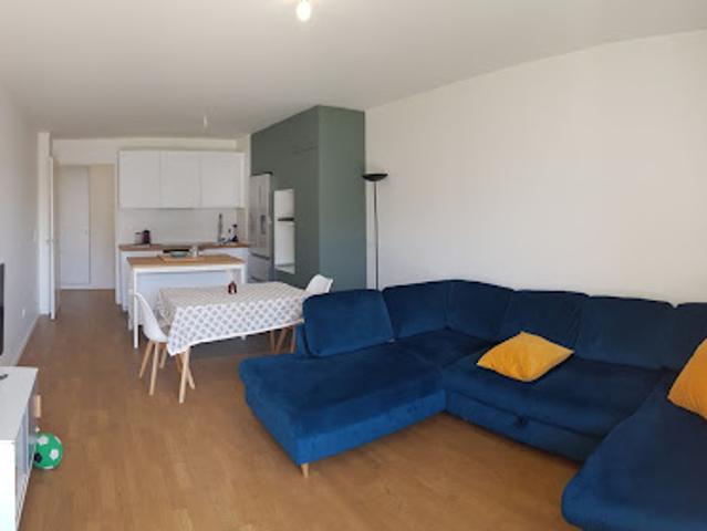 Location Appartement 4 pièces 79 m2 Pantin