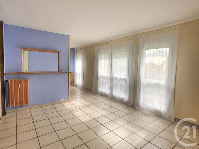 Location Appartement 4 pièces 79m² ARCIS SUR AUBE 10700