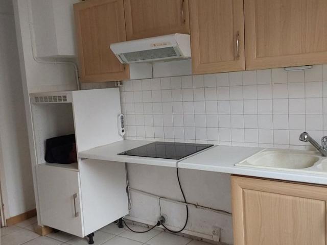 Location Appartement 4 pièces 79m² NARBONNE 11100