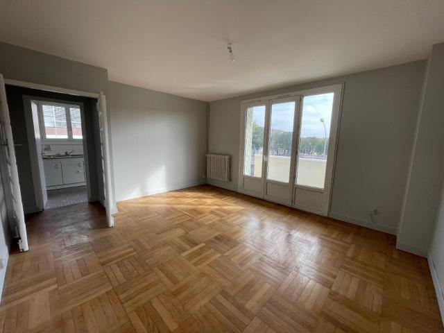 Location Appartement 4 pièces 79m² TOULOUSE 31200