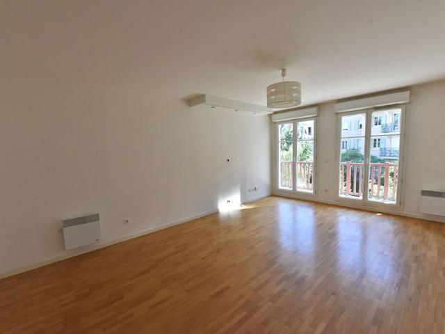 Location appartement 4 pièces, 83.70m², Le Plessis Robinson