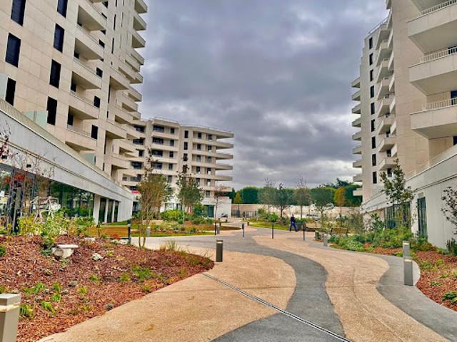 Location Appartement 4 pièces 83 m2 Clichy