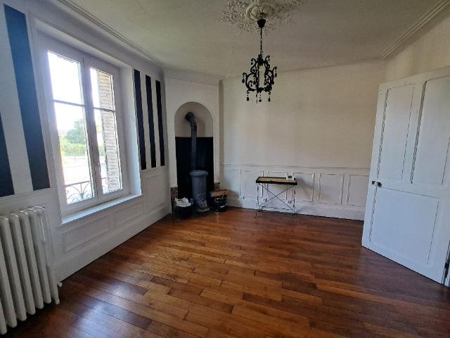 Location Appartement 4 pièces 83m²