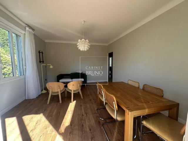 Location Appartement 4 pièces 83m² CANNES 06400