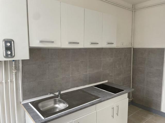 Location Appartement 4 pièces 83m² CHATELLERAULT 86100