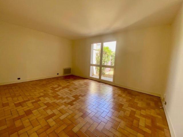 Location Appartement 4 pièces 83m² ORLEANS 45000