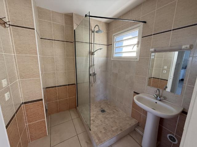 Location Appartement 4 pièces 83m² LA POSSESSION 97419