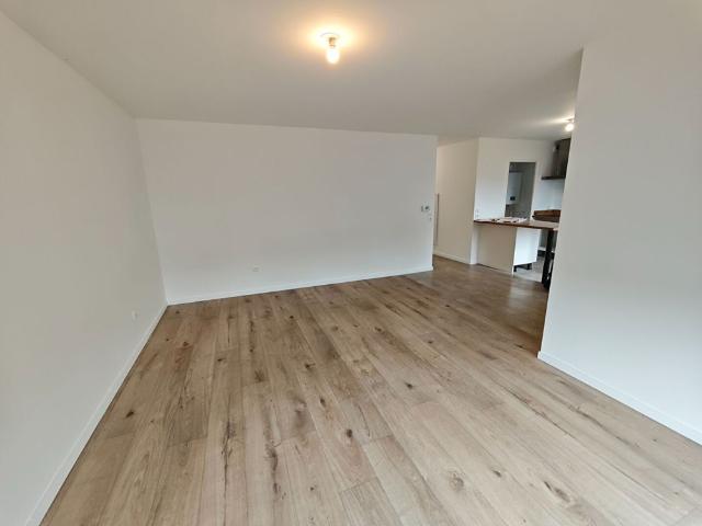 Location Appartement 4 pièces 83m² LILLE 59000