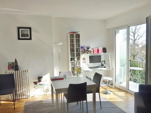 Location Appartement 4 pièces 83m² ST MAUR DES FOSSES 94100