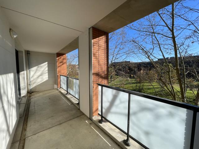 Location Appartement 4 pièces 83m² TOULOUSE 31400