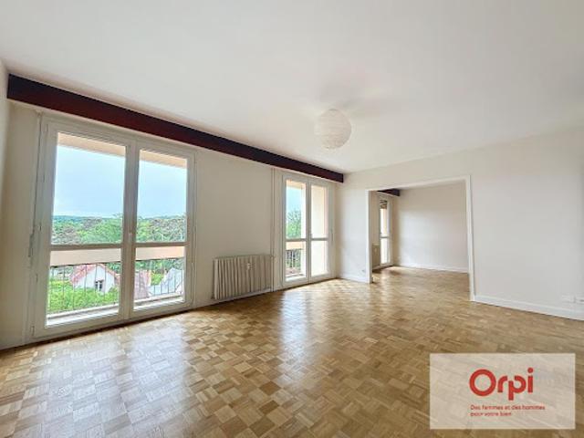 Location Appartement 4 pièces 80 m2 Montluçon