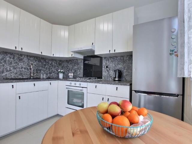 Location appartement 4 pièces, 80.00m², Aubervilliers