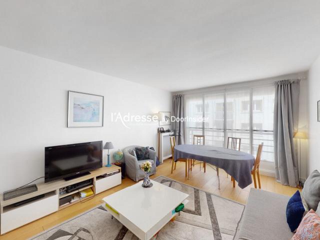 Appartement 4 pièces Paris 15 80.30m² 2724€ à louer