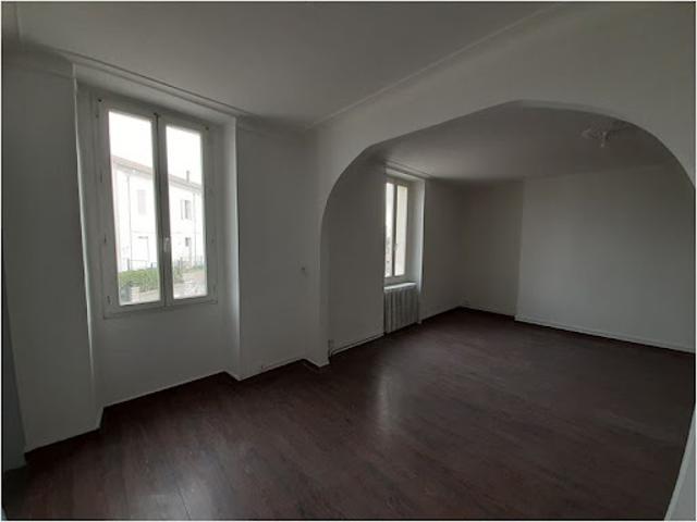 Location Appartement 4 pièces 80 m2 Ales