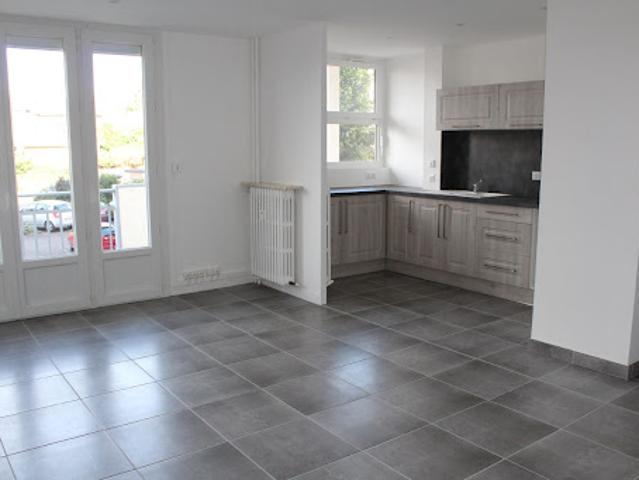 Location Appartement 4 pièces 80 m2 Auxerre