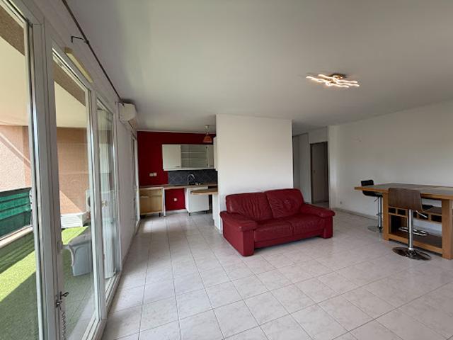 Location Appartement 4 pièces 80 m2 Marseille 9ème