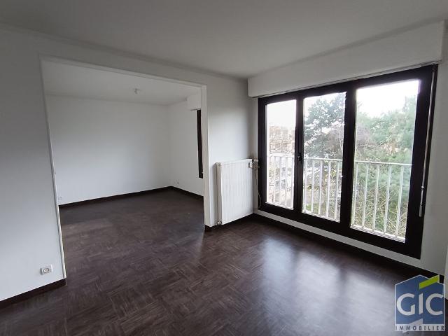 Location Appartement 4 pièces 80m²