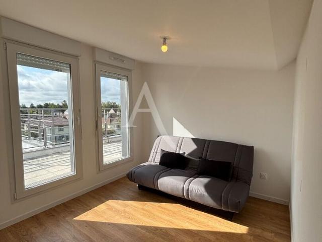 Location Appartement 4 pièces 80m²