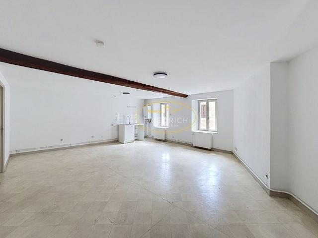Location Appartement 4 pièces 80m² COMMERCY 55200
