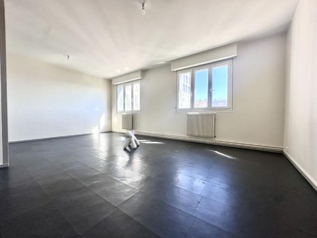 Location Appartement 4 pièces 80m² BEAUMONT 63110