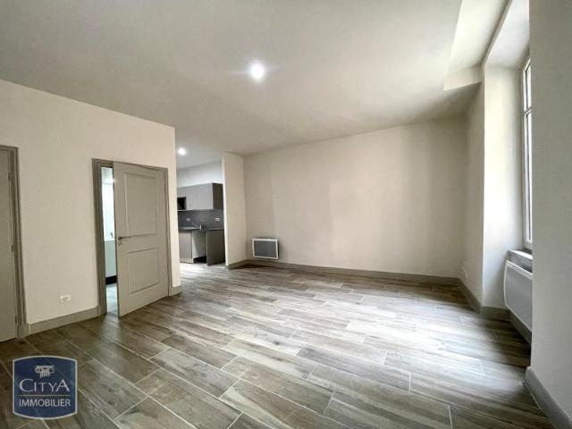 Location Appartement 4 pièces 80m² NARBONNE 11100
