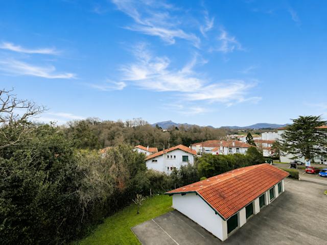 Location Appartement 4 pièces 81.69 m2 Saint Jean de Luz