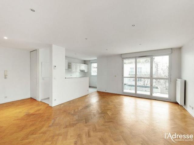 Location appartement 4 pièces, 81.03m², Massy