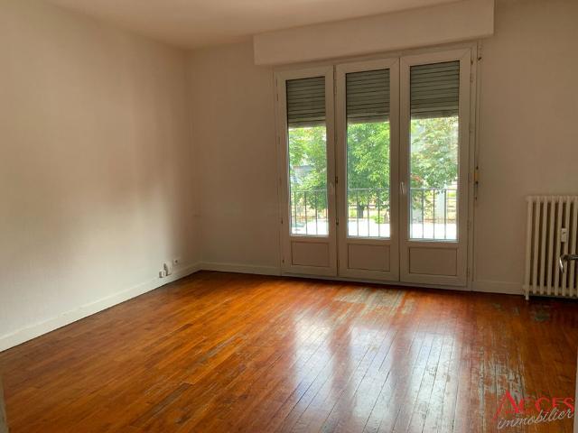 Location Appartement 4 pièces 81m²