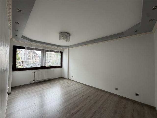 Location Appartement 4 pièces 81m²
