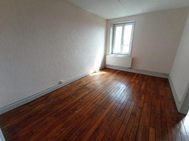 Location Appartement 4 pièces 81m²
