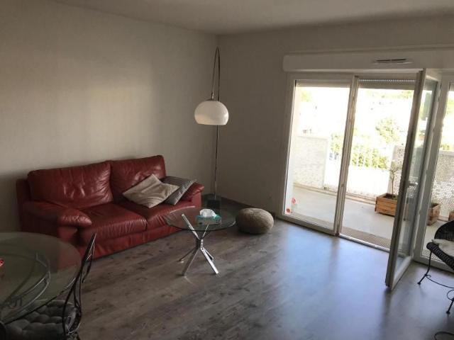 Location Appartement 4 pièces 81m² CENON 33150