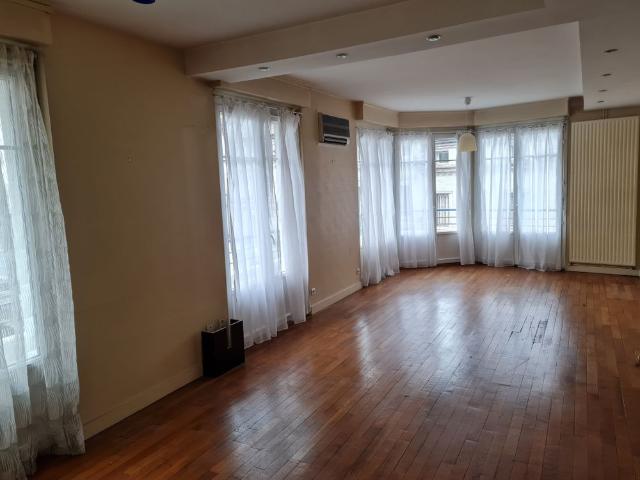 Location Appartement 4 pièces 81m² ANGOULEME 16000