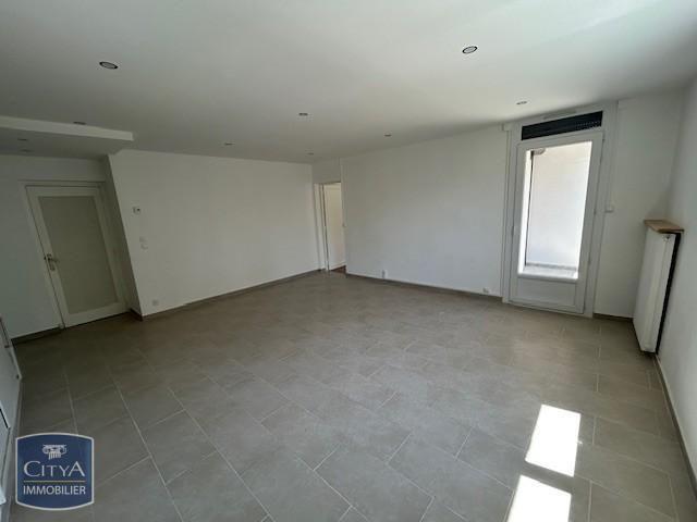 Location Appartement 4 pièces 81m² BEZIERS 34500