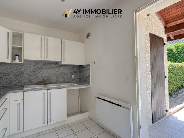 Location Appartement 4 pièces 81m² NOYAREY 38360