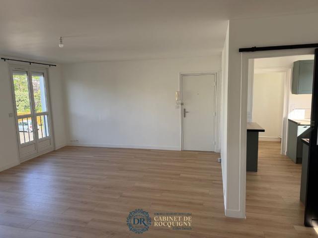 Location Appartement 4 pièces 81m² ST JEAN DE BRAYE 45800